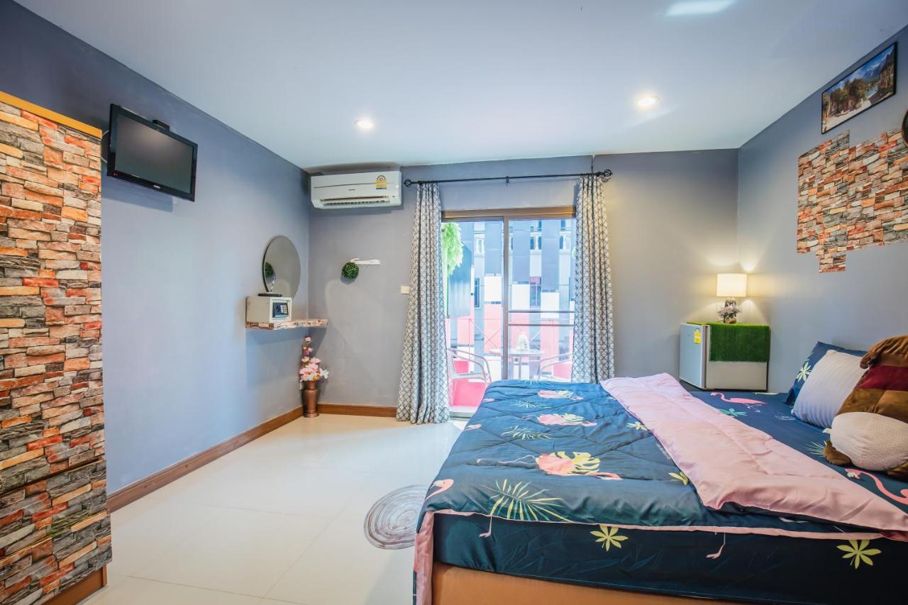 مبيت وإفطار Menulis Coolly House Patong المظهر الخارجي الصورة